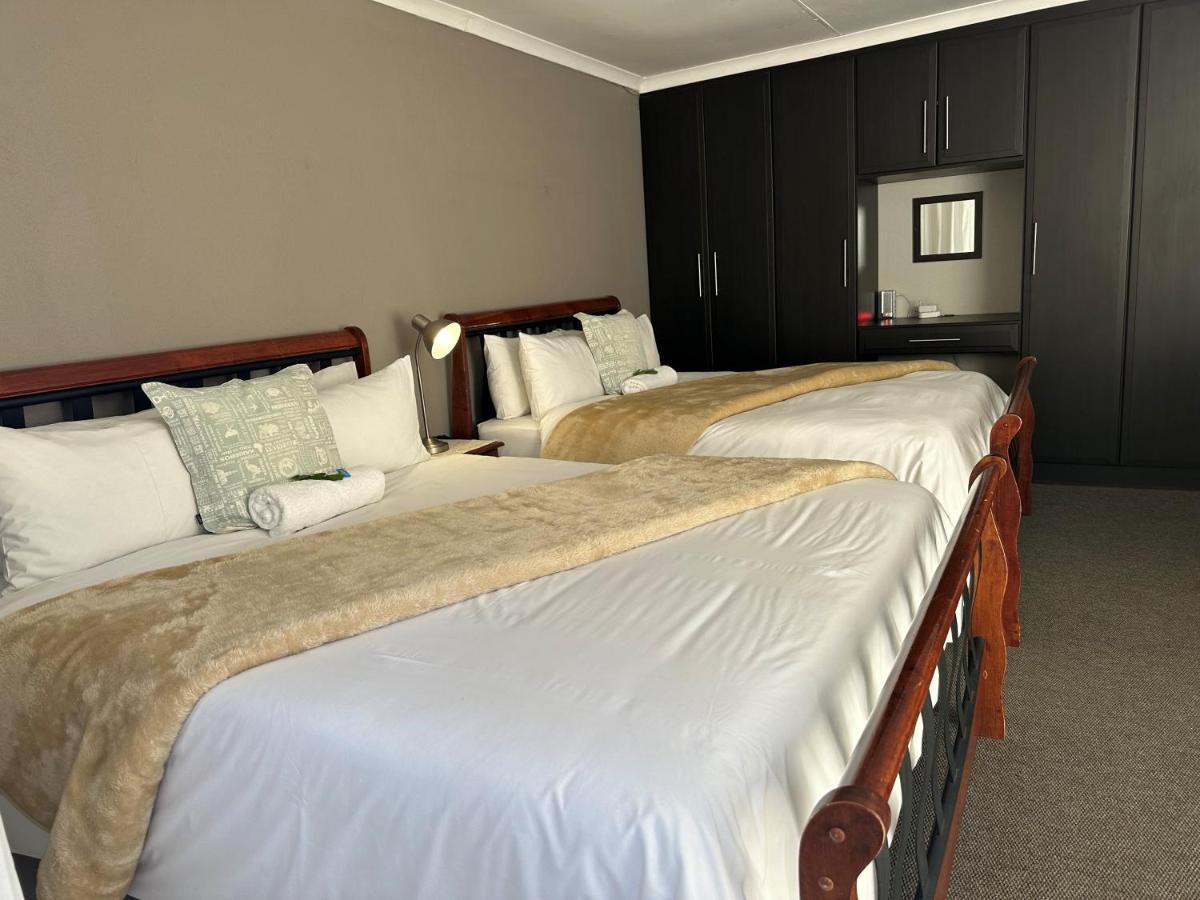 Fin And Feather Guest Lodge Boksburg Exterior photo