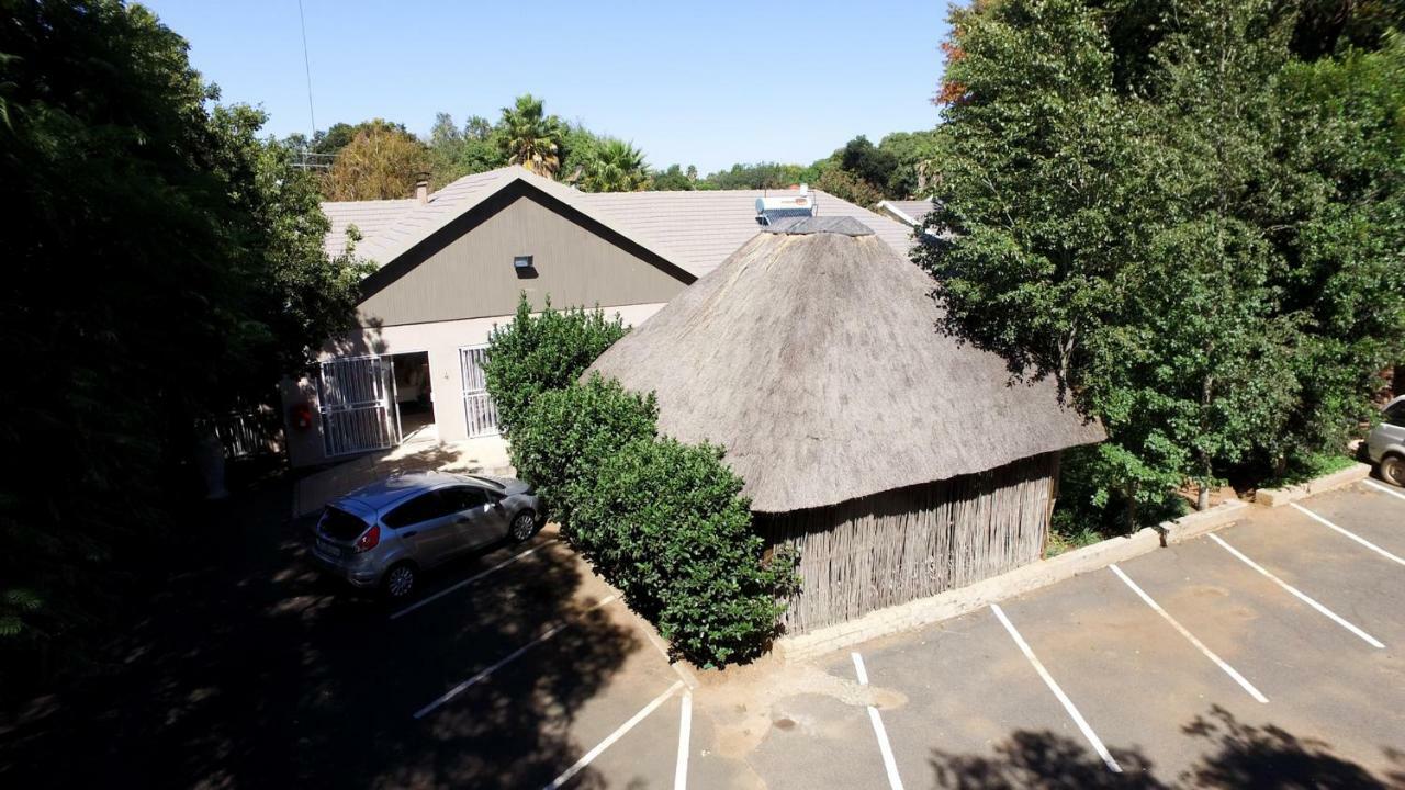Fin And Feather Guest Lodge Boksburg Exterior photo